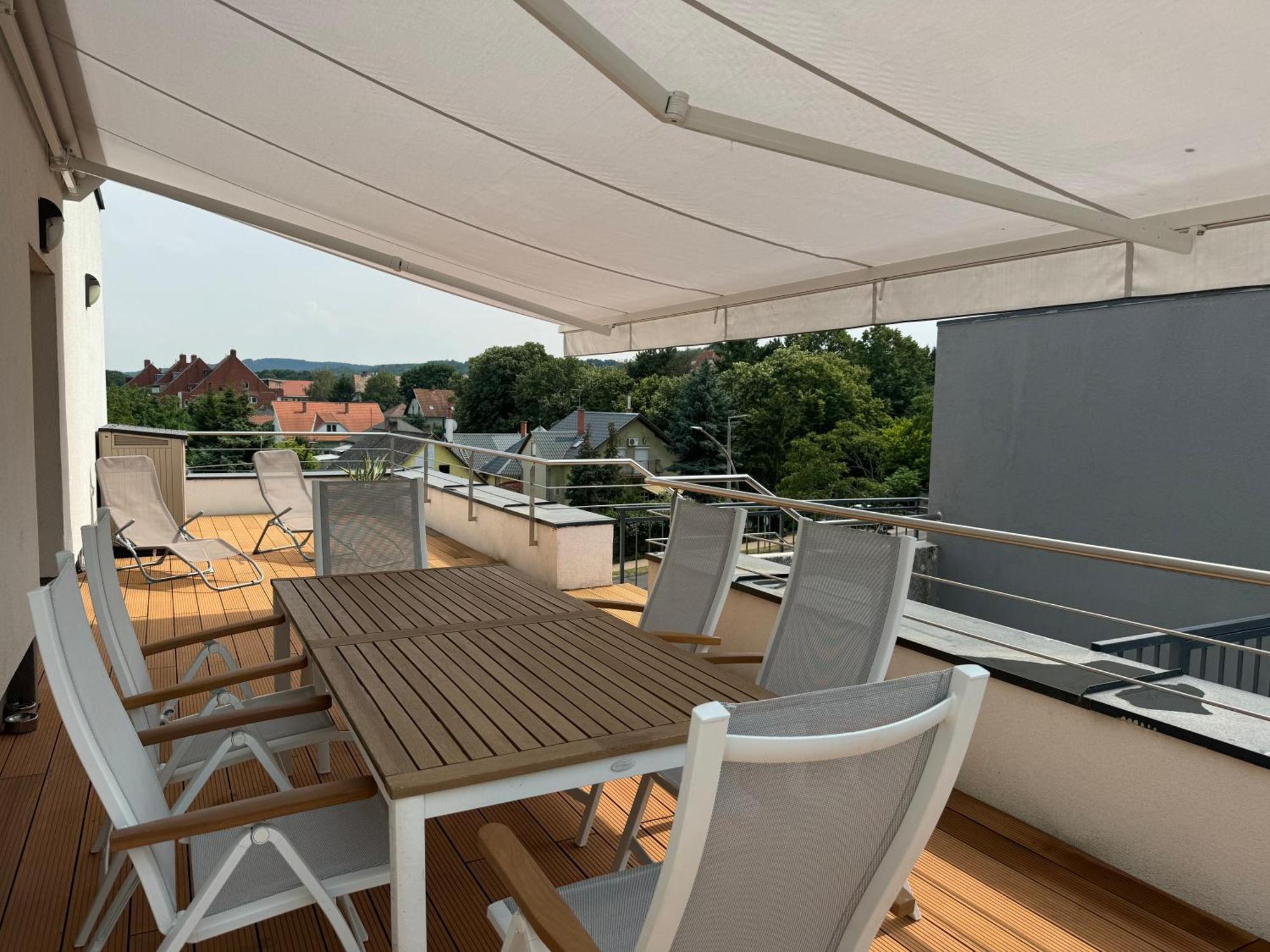 Pauzo Balaton Aparthotel Balatonföldvár Buitenkant foto
